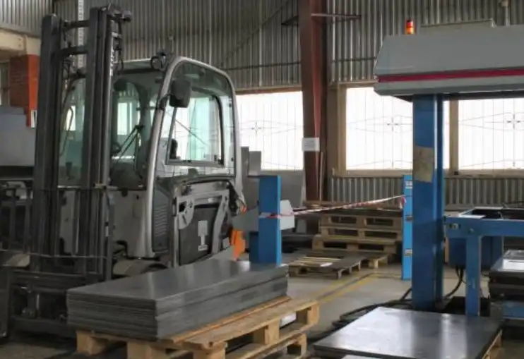 Inconel 690 vs. Stainless Steel 310S for High-Heat Environments